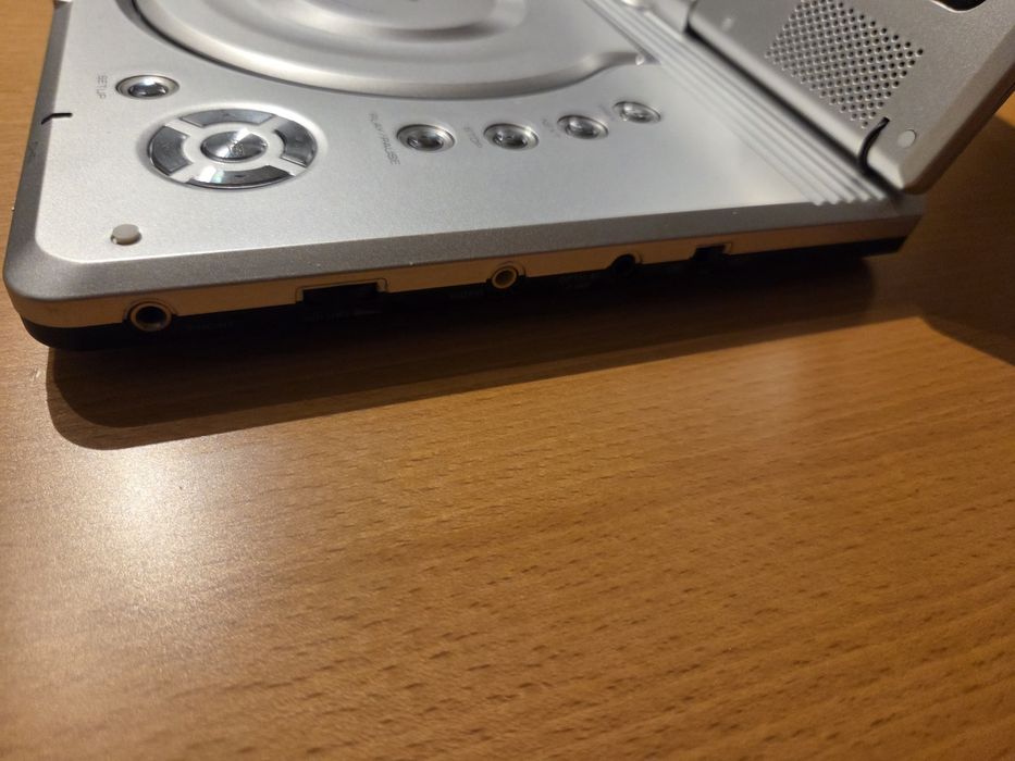 TF-dvd 1020 coby portátil