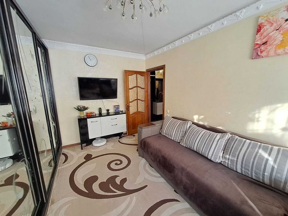 Продаж 2км квартири по Інституцька ID: 6228