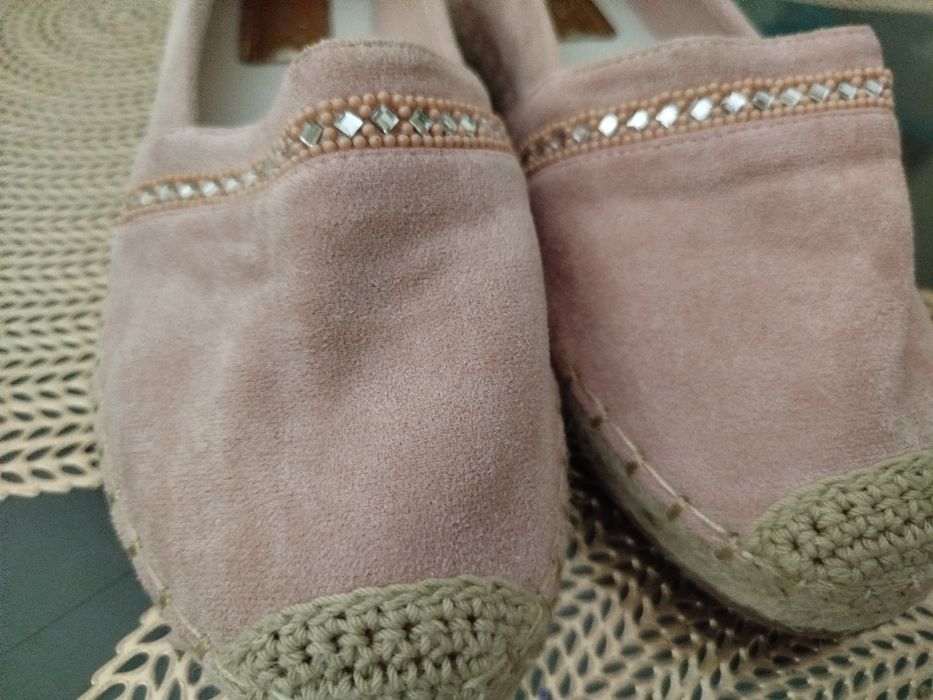 Espadryle  miękkie damskie nowe-38