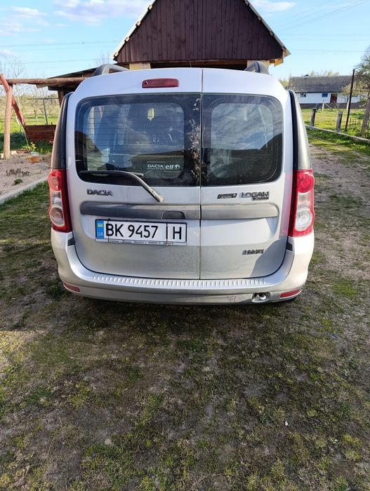 Продається автомобіль dacia logan