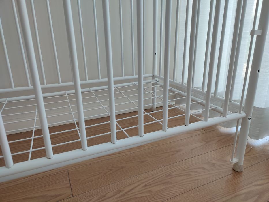 Berço lacado branco + colchão