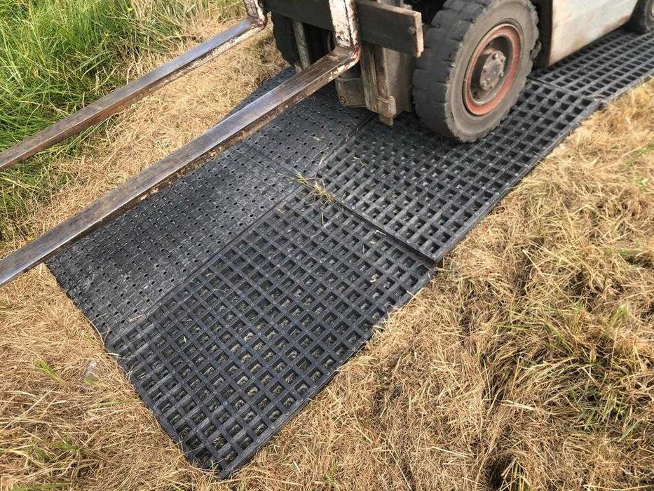 Maty uniwersalne na padoki karuzele drogi parkingi