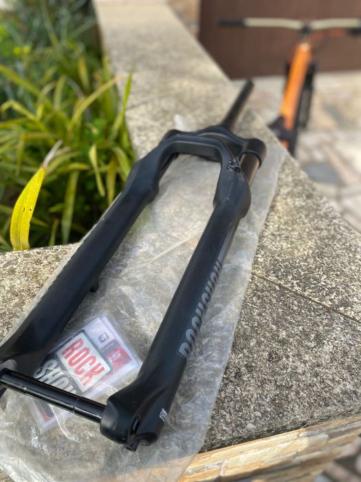 C100 v2 única em Portugal