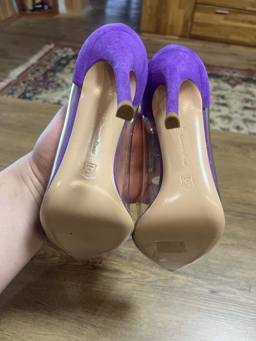 Жіночі туфлі човники Gianvito Rossi