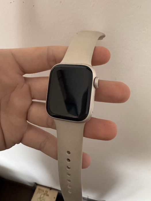 Apple Watch Series 9 41 mm – Starlight | GPS | bardzo dobry stan