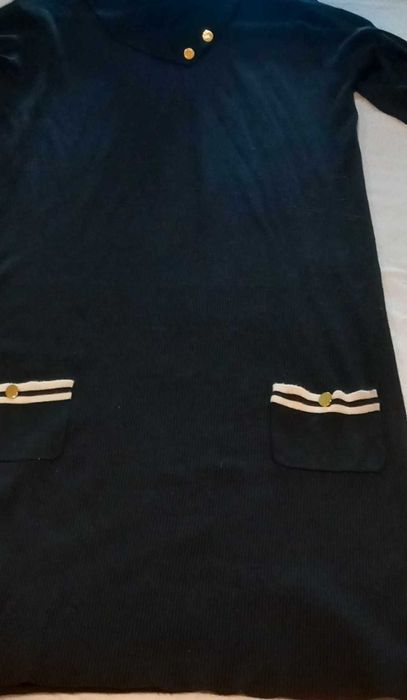 Vestido de malha, manga comprida, da Mango