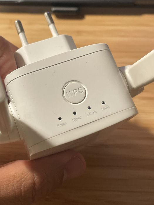Extensor de wifi tp-link AC750 re205