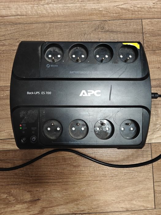 Zasilacz awaryjny APC UPS Back-UPS ES 700