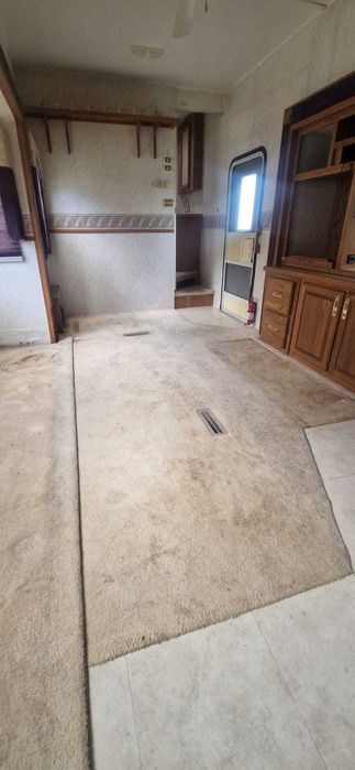 Kamper camper przyczepa naczepa na samochód Savannah savana 45m2
