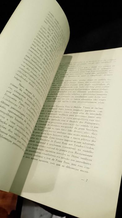 As tendências bio-étnicas do Brasil Contemporâneo- A. A. Mendes Corrêa