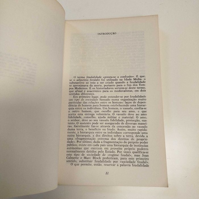 Senhorio e Feudalidade na Idade Média - Guy Fourquin