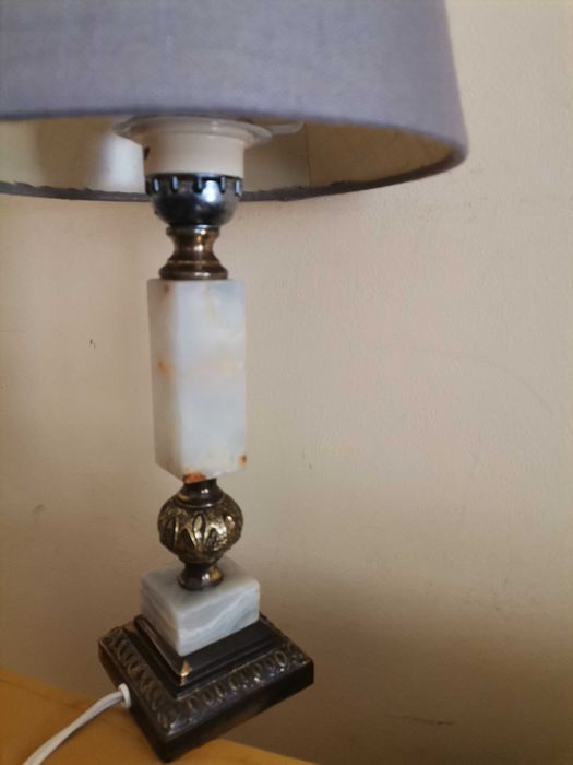Lampa francuska z lat 70-tych XX wieku - onyx