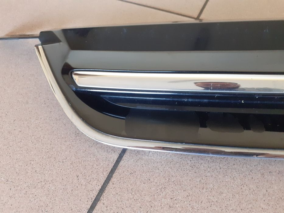 Ford C-max Mk2 10-14 Rok Atrapa chłodnicy  grill AM51-R8200-B