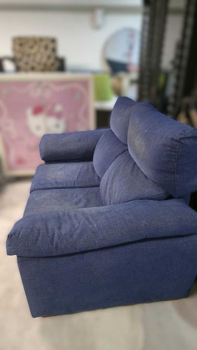 Sofá 2 lugares, muito confortável