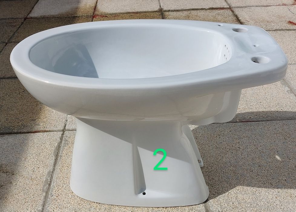 Loiça Sanitaria Bidé / Bide VALADARES...