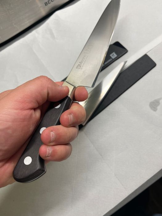 Misono ux10 21cm gyuto