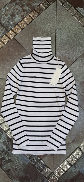 Śliczny damski golf biały czarne pasy milutki kaszmir uni