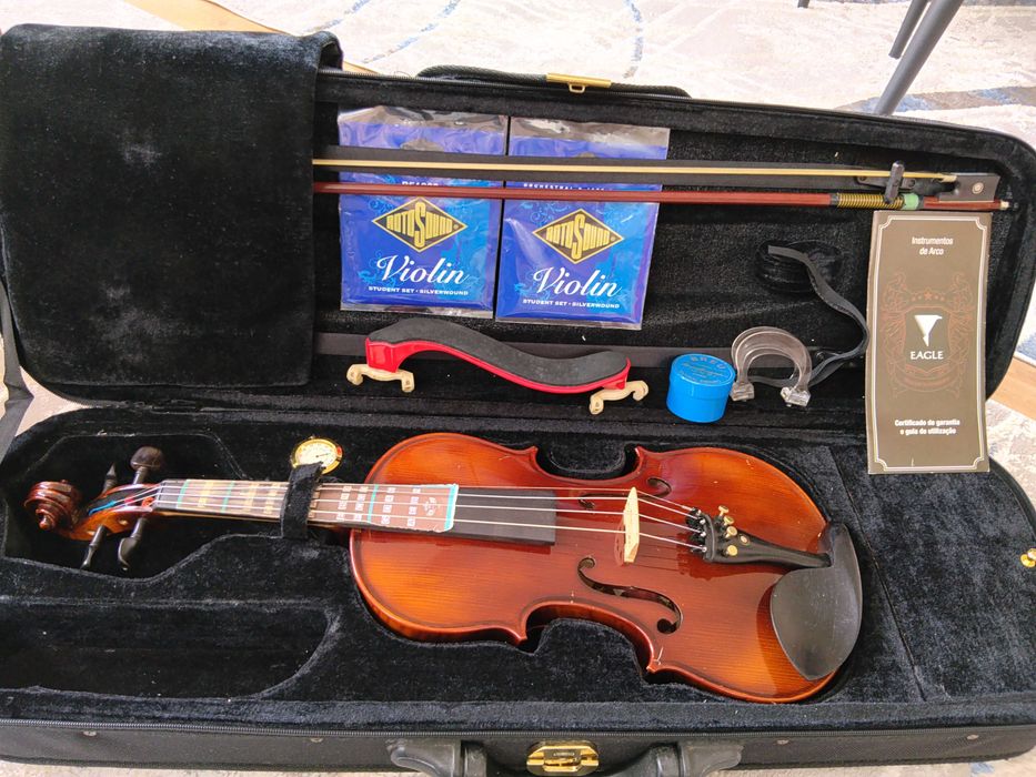 Violino Eagle 4/4 Completo com Estojo, Arco e Acessórios