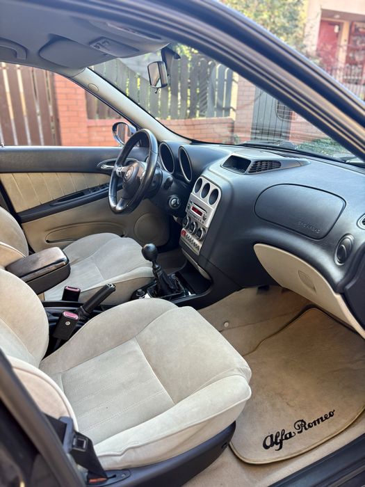 Alfa Romeo 156 progression