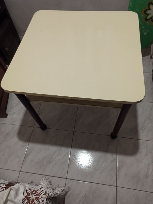 Mesa tipo secretária