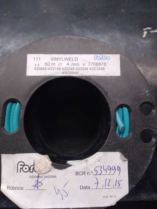 Pavimento Vinil - FORBO "Escolar - Sala de Atividades"