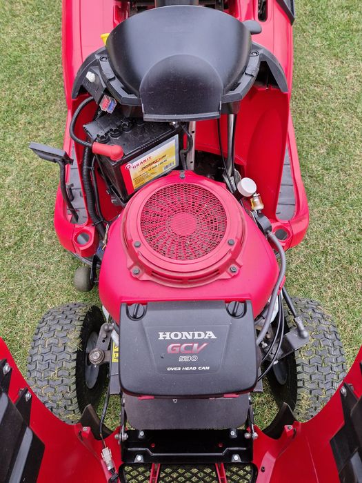 Traktorek do trawy Kosiarka Honda 2417 Nowy Model