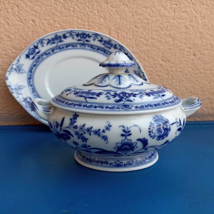 Terrina pequena com tampa e travessa Vista Alegre decoração Margão