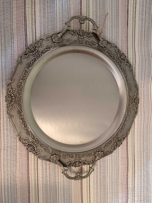 Bandeja - sem qualquer uso64584413246849121