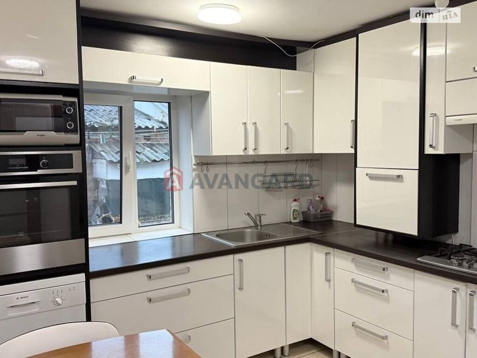 Продам чудовий будинок на Кореї