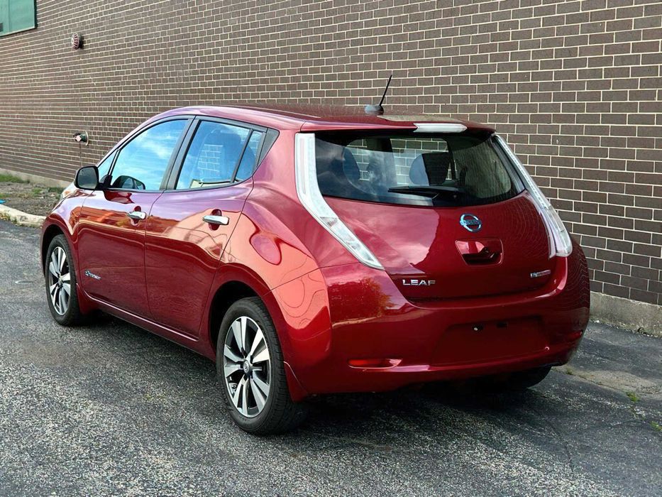 Nissan LEAF SL      2015