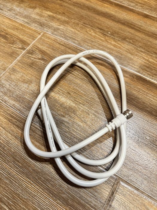 Kabel antenowy SAT wtyk F