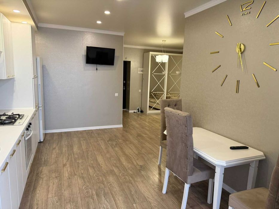 Євро 2к - 45 метрів в Центральному Парку. Газове опалення. Балкон.