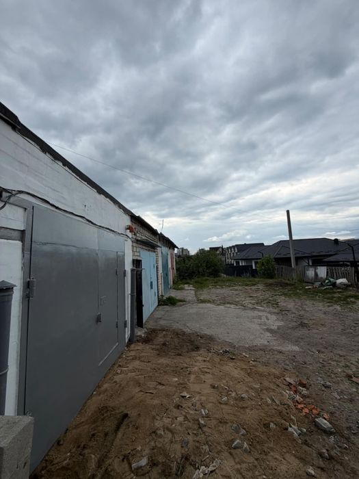 Продам гараж в районі 10 -ї дільниці, мийка бумер