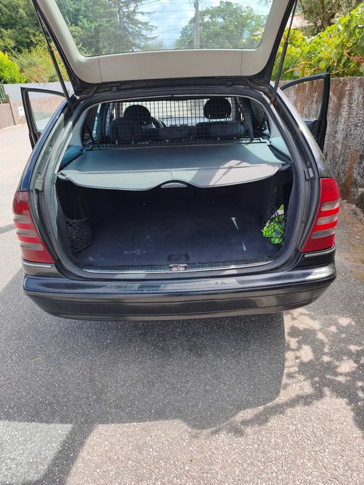 Vendo carrinha Mercedes-Benz C-220cdi 150cv AVANTGARDE 03/2001