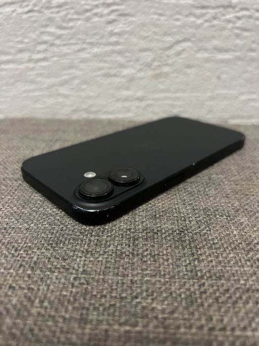 Iphone 16 128gb, 92% bateria, gwarancja