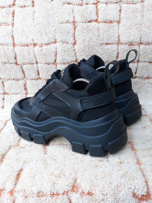 массивные  кроссовки Prada Block Chunky Sole Sneakers