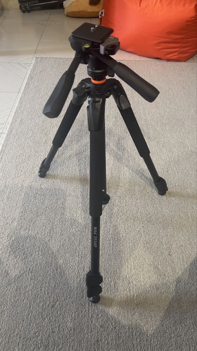 Tripé Vanguard Alta+ 203AP