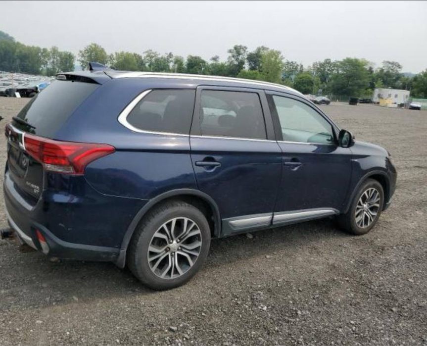 Запчастини Mitsubishi Outlander