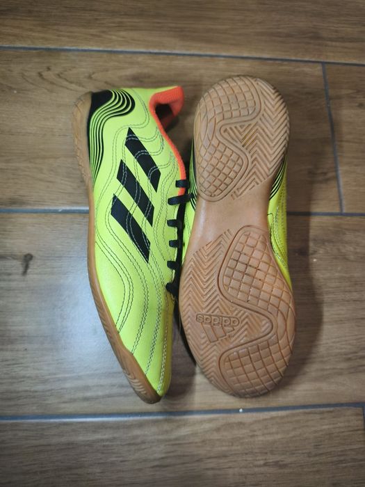 Halówki firmy adidas