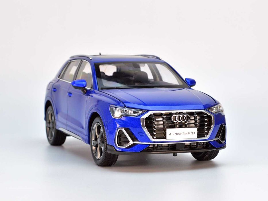 Колекційна модель FAW Audi Q3 (1:18) Синя