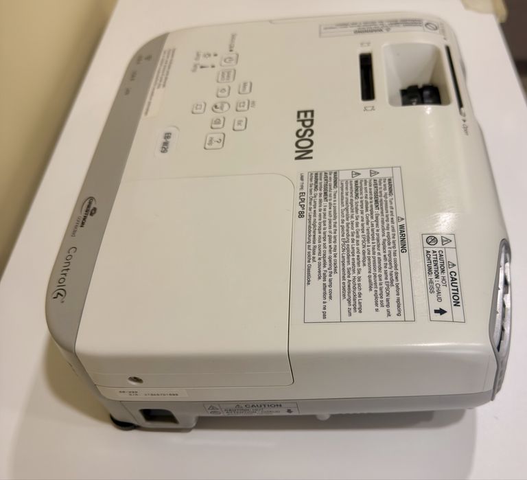 Epson EB-W29 3000 Lumens | Como Novo | Comando + HDMI