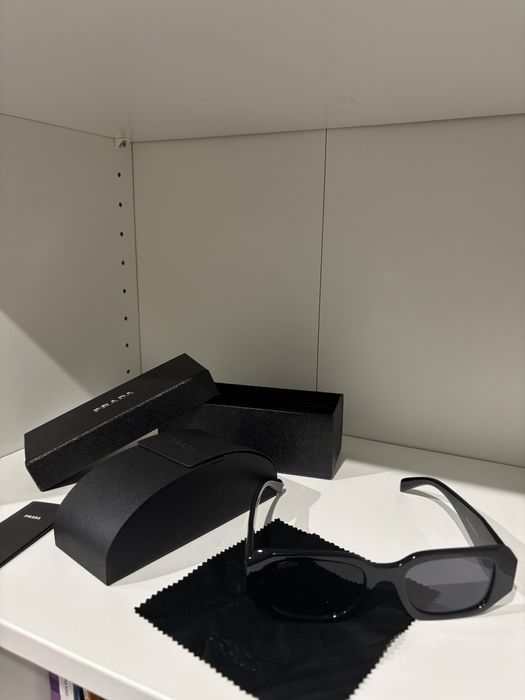 okulary przeciwsłoneczne prada