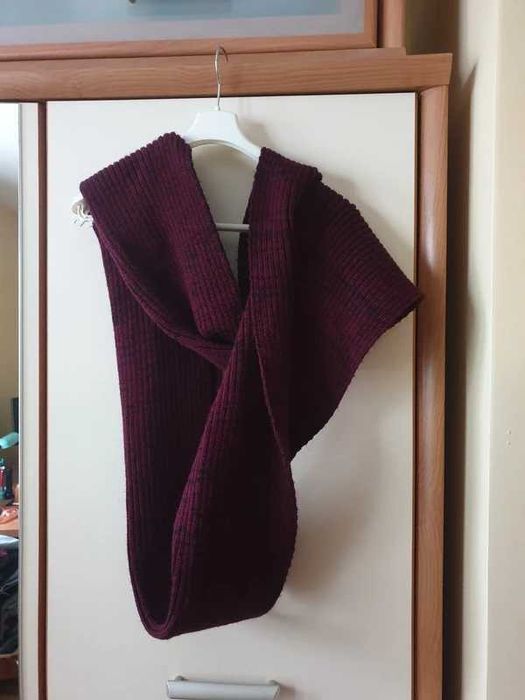 Burgundowy komino-szalik Mavi