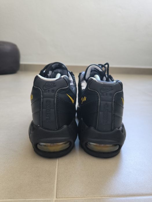 Nike Air Max 95 | Corteiz (preto)
