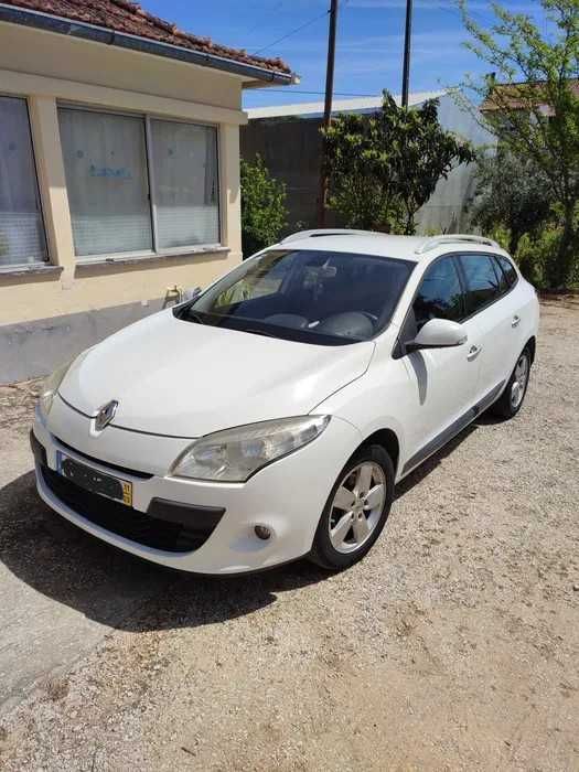 RENAULT MEGANE III Grandtour 1.5 dci – Bem Estimado