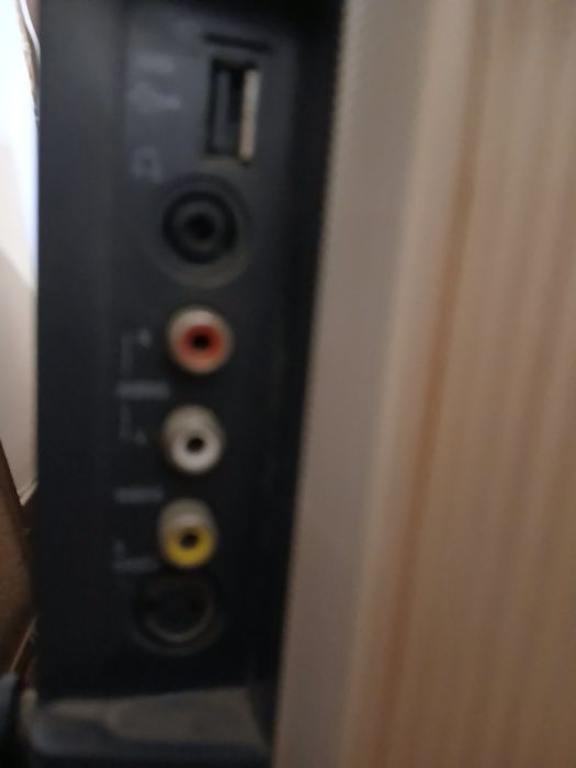 Televisao Philips com Led traseira