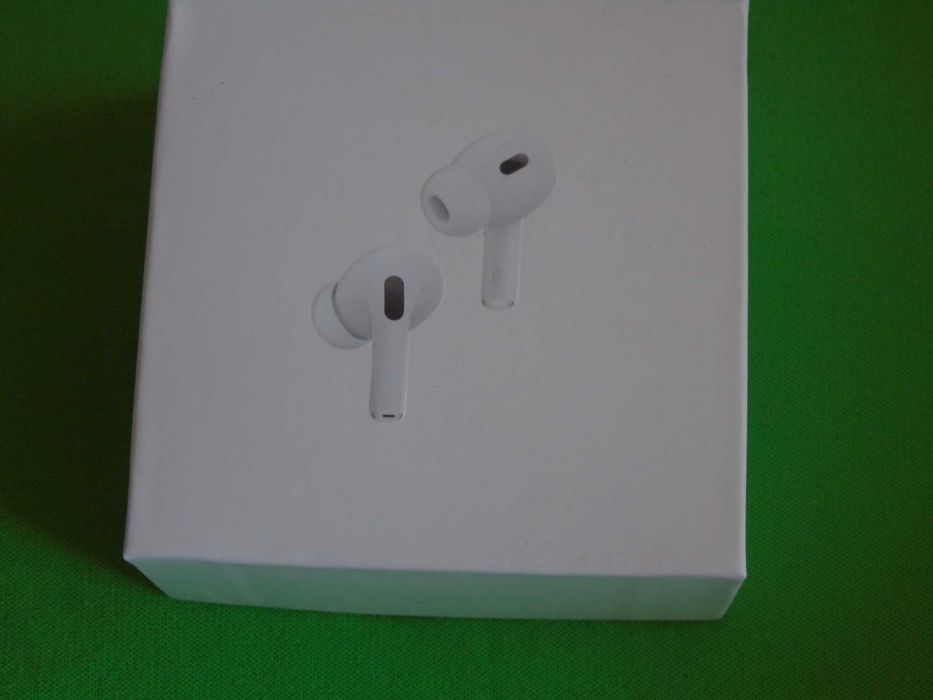 Навушники Apple AirPods Pro with MagSafe Case USB-C (2-ге покоління)