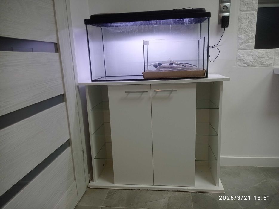 Akwarium 112 l z pokrywą zestaw + szafka