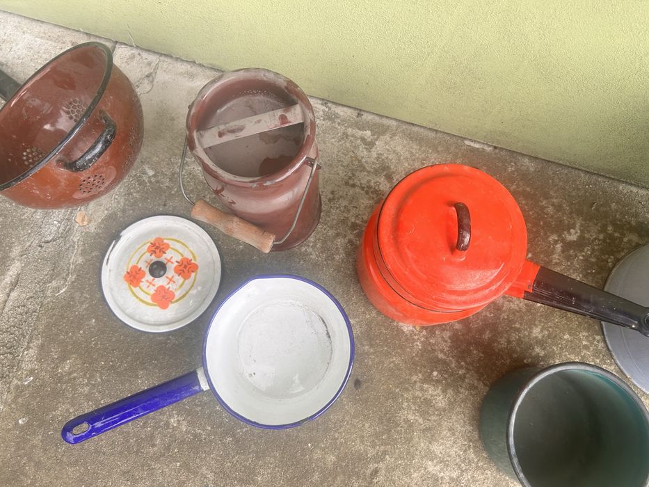 Naczynia emaliowane kanka imbryk czajnik sito PRL