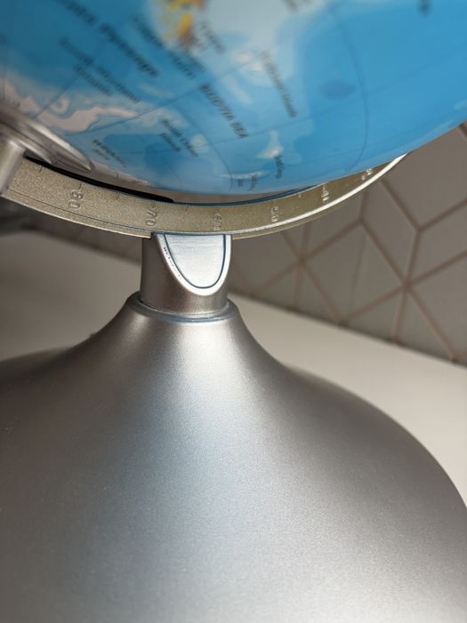 Globus. Ziemia i konstelacje 2w1